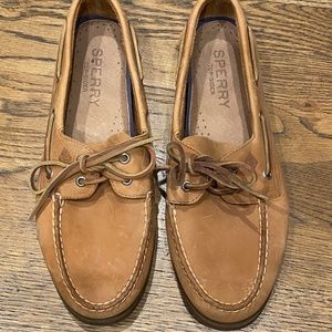 Men’s Sperry top siders